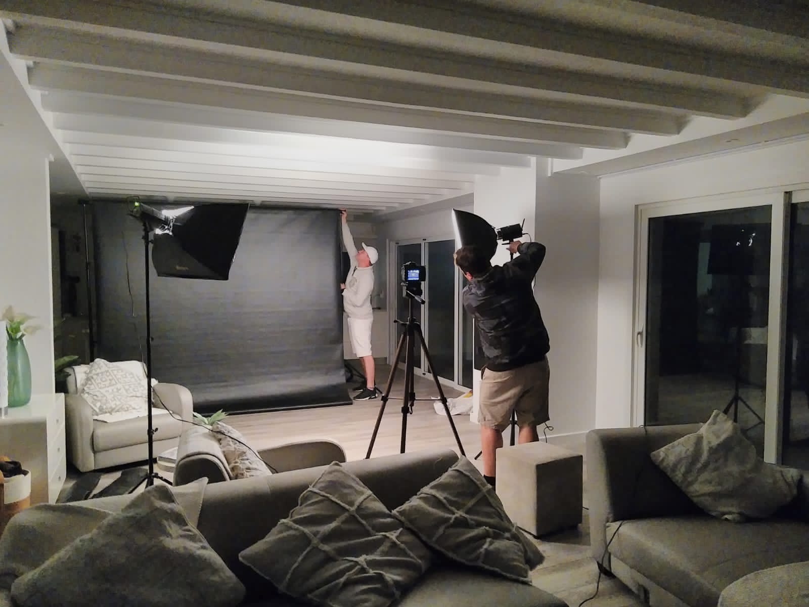 e3b10eec-dfe1-4ab6-8ebe-8901c1ce2d6f